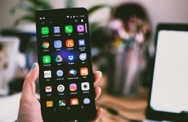 Handy mit App Smarter Lernen