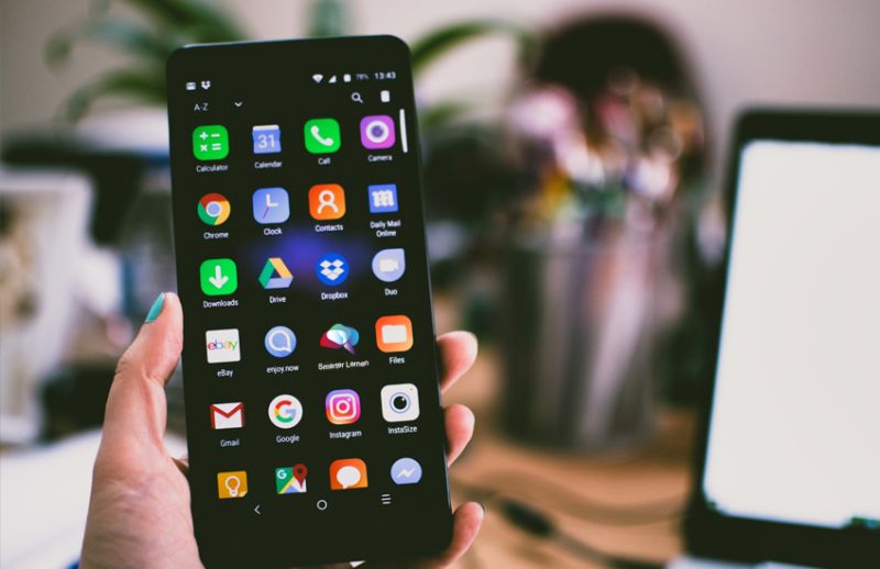 Handy mit App Smarter Lernen
